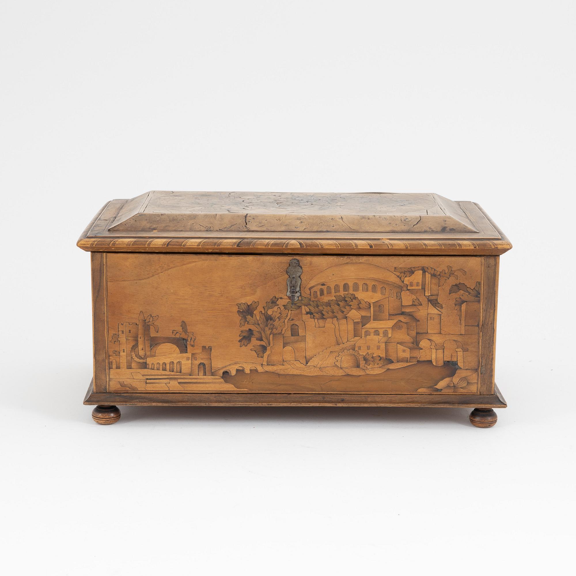 A wooden baroque and baroque style box, 17th-19th century.