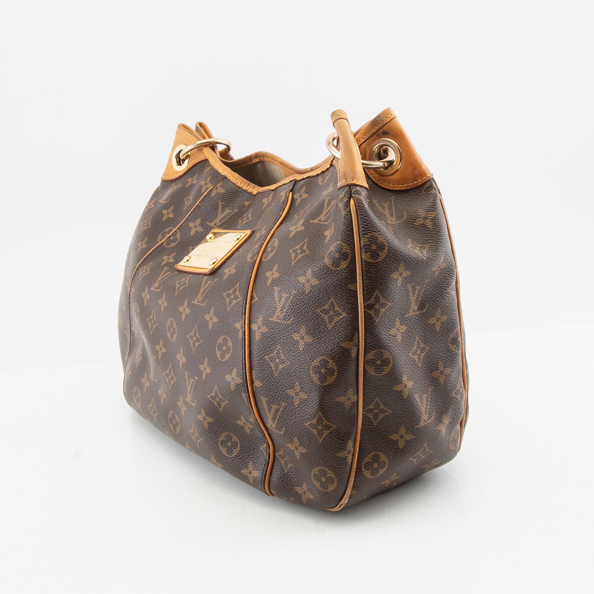 Louis Vuitton,