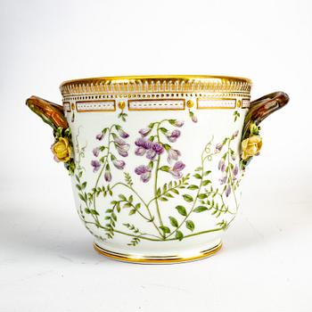 Wine cooler Flora Danica Royal Copenhagen 1947 porcelain.