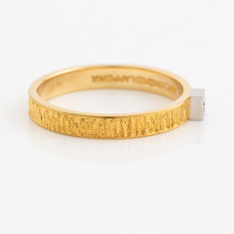 Björn Weckström, Ring, 18K gold with a round brilliant-cut diamond, Finland 1978. By Lapponia.