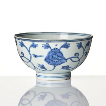 A blue and white 'floral' bowl and a dish, Ming dynasty, Jiajing (1522-1566).