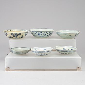 A group of six blue and white dishes, mostly Ming dynasty, as well as Qing dynasty, 19th century.