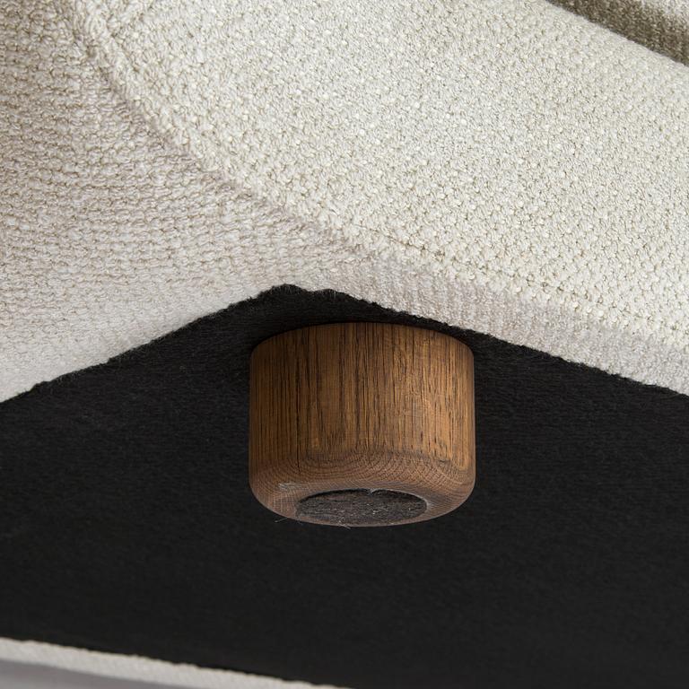 Flemming Lassen, sohva, "Vilhelm", valmistaja Audo Copenhagen. Uustuotanto. Muotoiltu 1935.