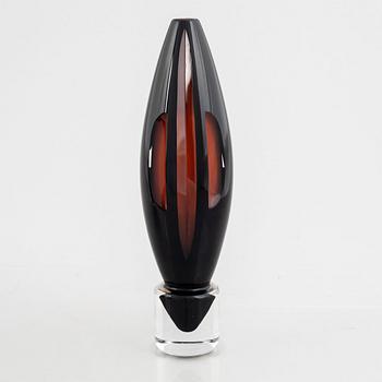 Matz Borgström, a 'Miles I' glass vase, Orrefors Gallery 1988.