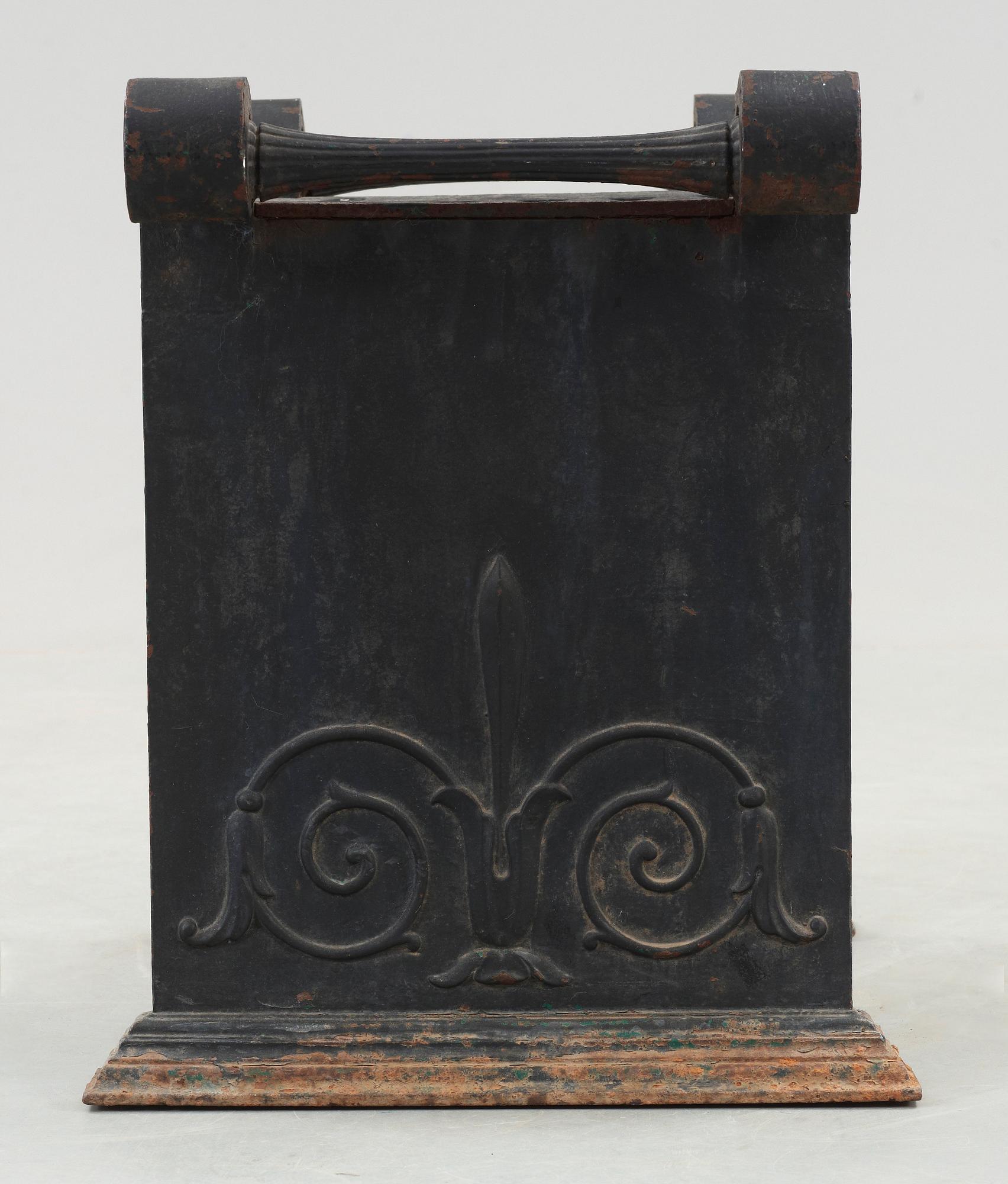 A Folke Bensow cast iron stool, model 'Taburett Nr 1', Näfveqvarn, Sweden circa 1925.