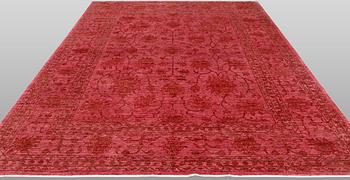 A Zigler Design carpet, 306 x 251 cm.