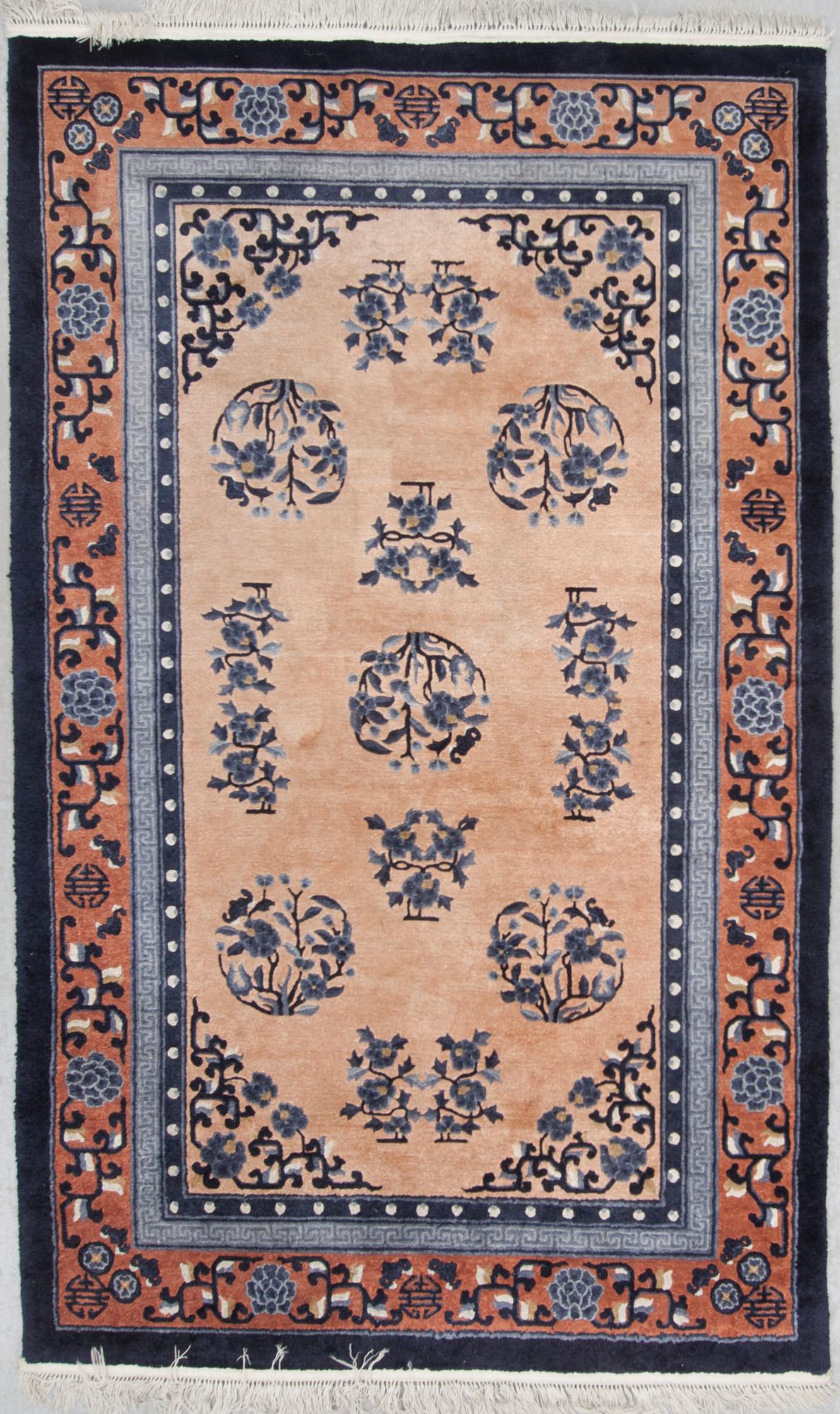 MATTA, old, Kina, ca 245 x 152 cm.