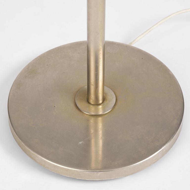 An imposing uplight floor lamp, 1930s.