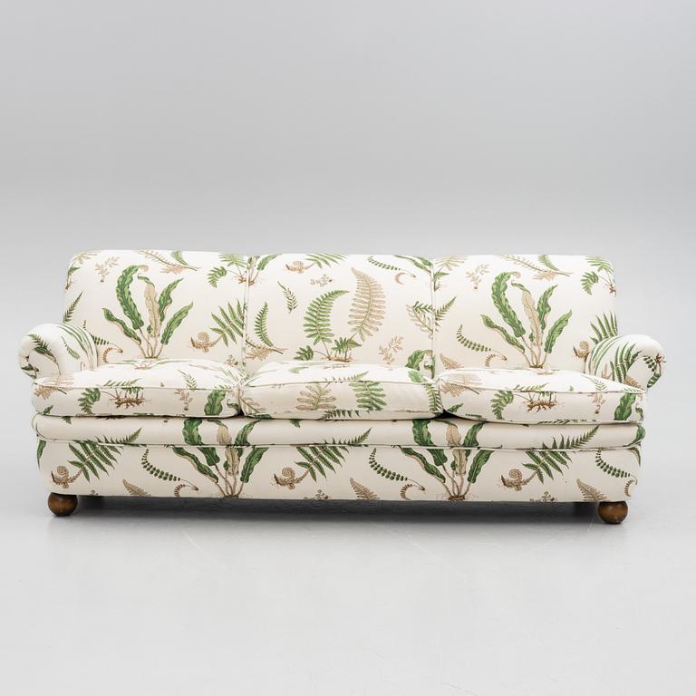 Josef Frank, a model 703 sofa, Firma Svenskt Tenn.