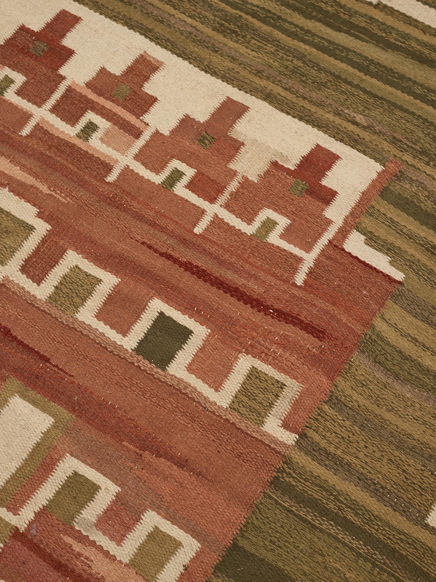 Barbro Nilsson, Matto,"Slottet", flat weave, ca 280-282 x 295,5-309,5 cm, designed by Barbro Nilsson, unsigned.