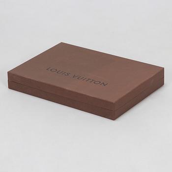 Louis Vuitton, huivi, "Monogram Shine Shawl".