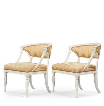 46. A pair of late Gustavian armchairs, beginning of the 19th century.