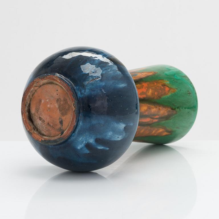 Wilhelm Andstén, maljakko, keramiikkaa, signeerattu Wilh. Andstén H:fors.