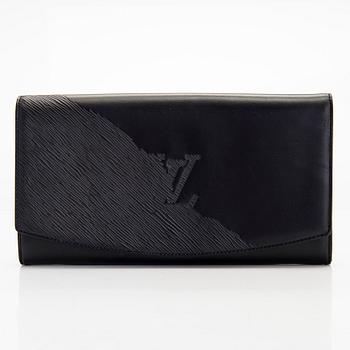 Louis Vuitton, clutch, "Opera Egee".