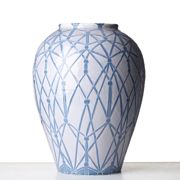 Gunnar Wennerberg, an Art Nouveau creamware floor vase, Gustafsberg, Sweden 1904.