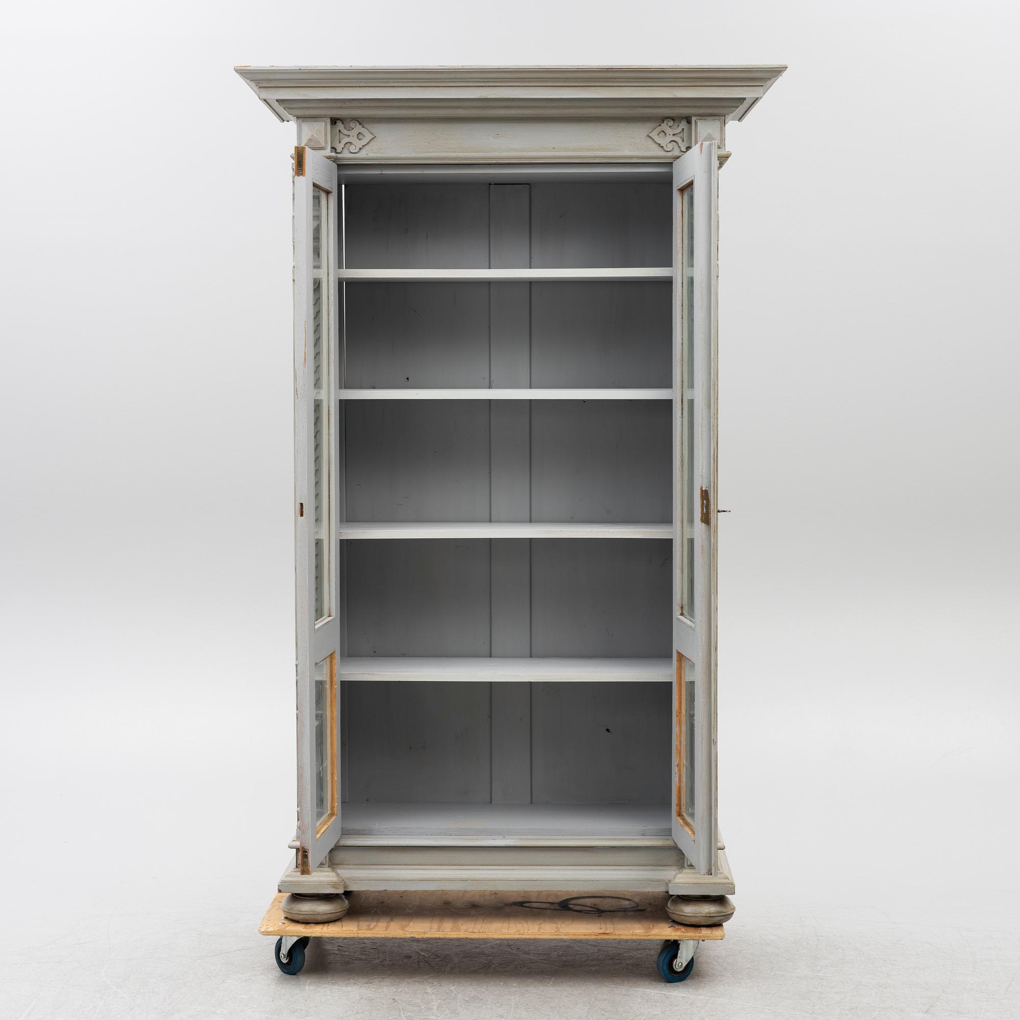 A Neo-renaissance book cabinet, late 19th century.