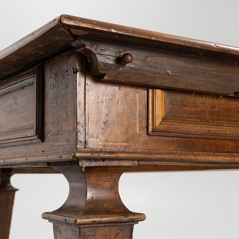 Biblioteksbord, renässansstil, sent 1800-tal.