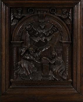 SIDEBOARD/SKÅP, renässansstil. Skulpterad massiv ek. 1800-talets slut.