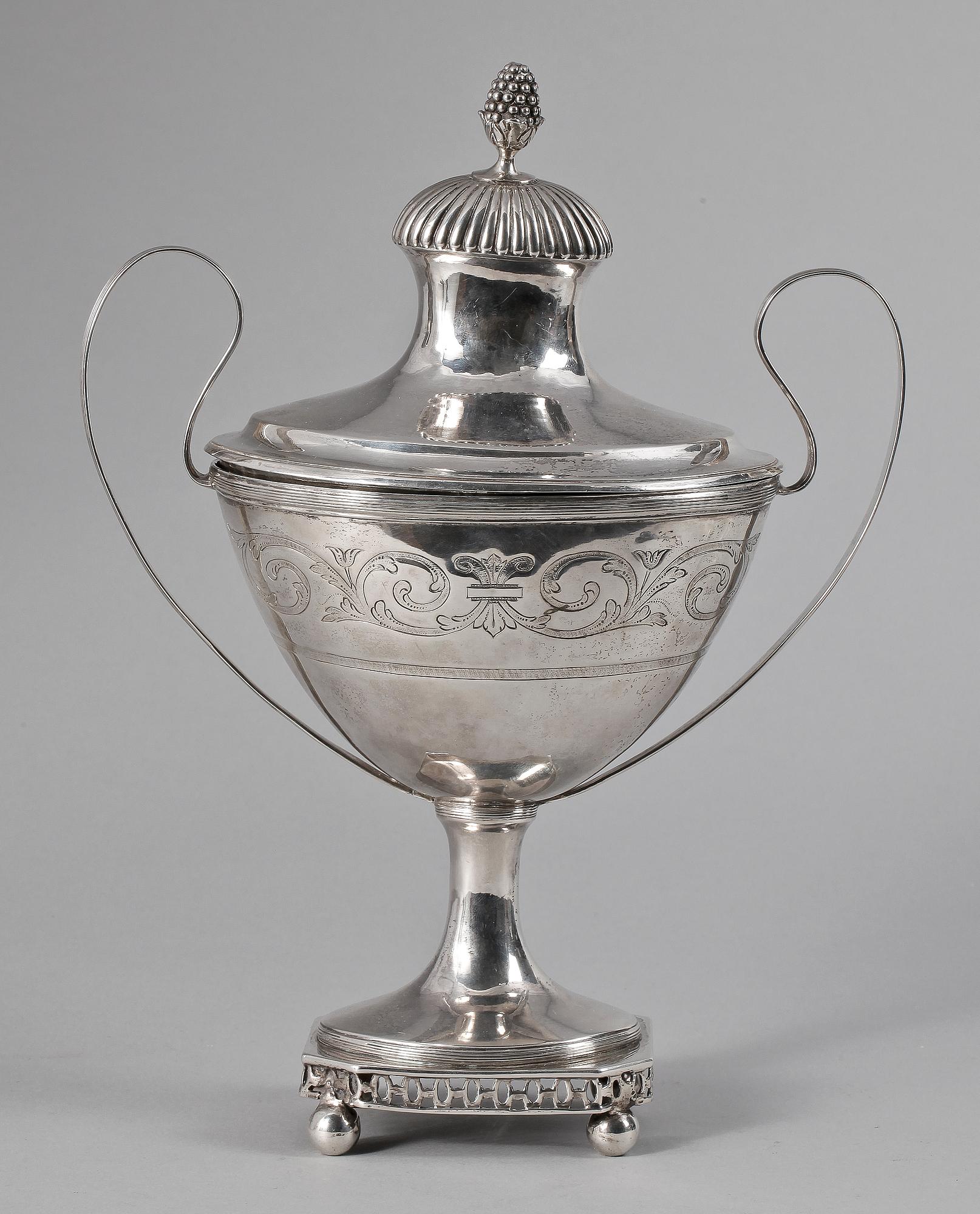 SOCKERSKÅL, silver, Köpenhamn, Danmark, 1790-tal. Vikt 689g.