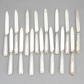 FRUKTKNIVAR, 15 st, silver, bla GAB, bla Stockholm 1800-1900-tal. Tot ca 470 gram.