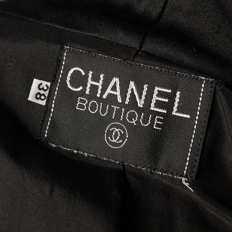 A jacket by CHANEL, in size 38(FR).