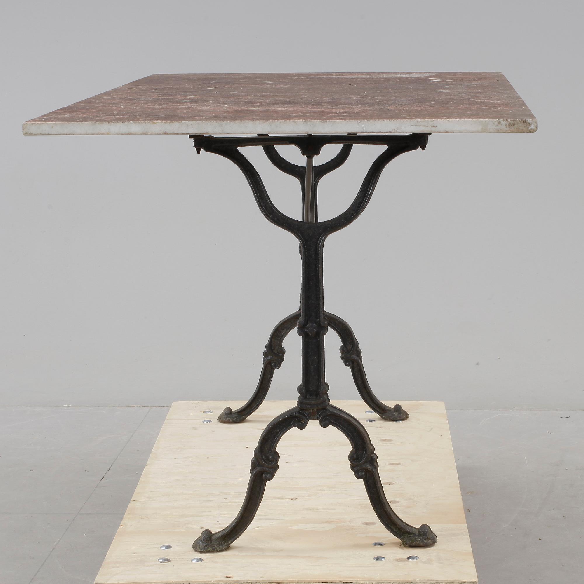 TRÄDGÅRDSGRUPP, 6 delar, 1900-talets andra hälft.