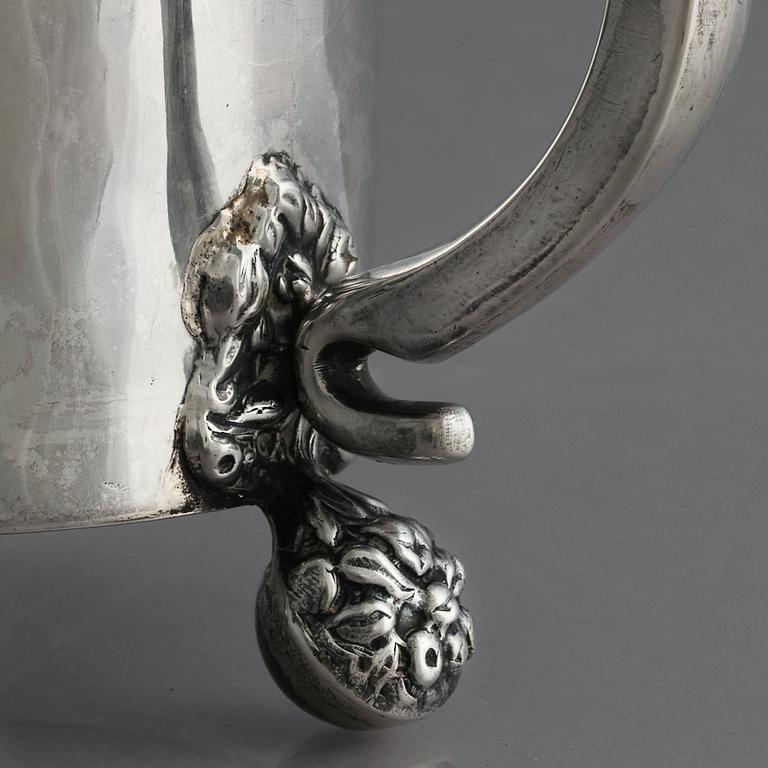 Dryckeskanna, silver. Oidentifierad mästarstämpel, möjligen Marienburg tidigt 1700-tal. Barock.