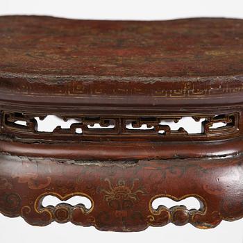 Pall, lack, Qingdynastin troligen 1700-tal.