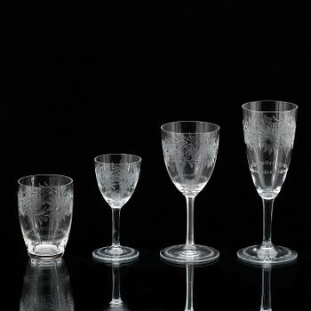 GLASSERVIS, 55 delar, troligen Tyskland, 1900-talets första hälft.