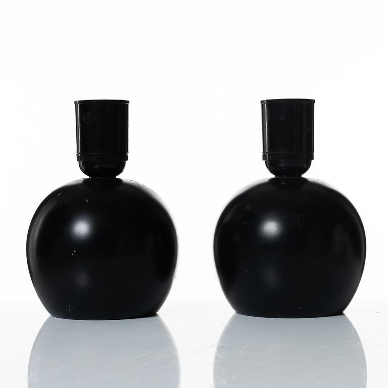 Josef Frank, a pair of model 2575 table lamps, Svenskt Tenn.