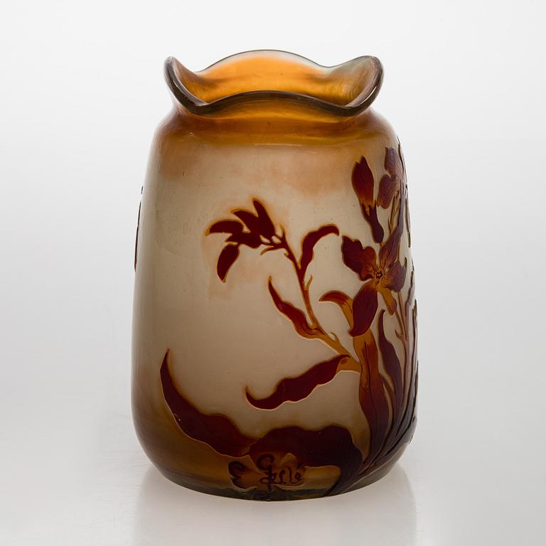 Emile Gallé, vas, överfågnsglas, signerad  E. Gallé, Frankrike, 1800-talets slut.