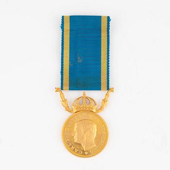 Medal, 23 k gold,