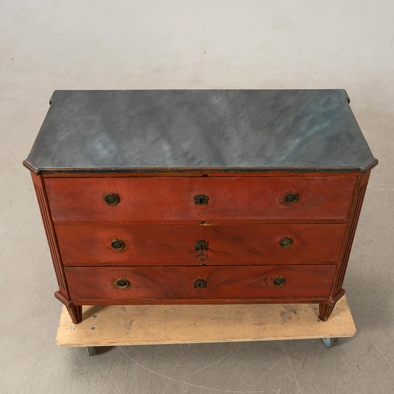 Bureau in the Gustavian style, 19th century.