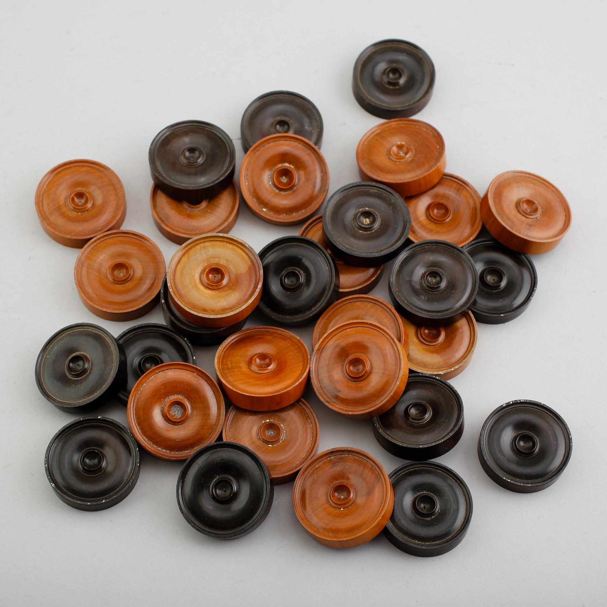 SPELMARKER BACKGAMMON, 32 st, 1800-/1900-tal.