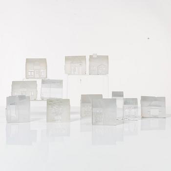 Jorma Vennola, Glasskulpturer, 11 delar, "Iittalabyn", 1990-tal.