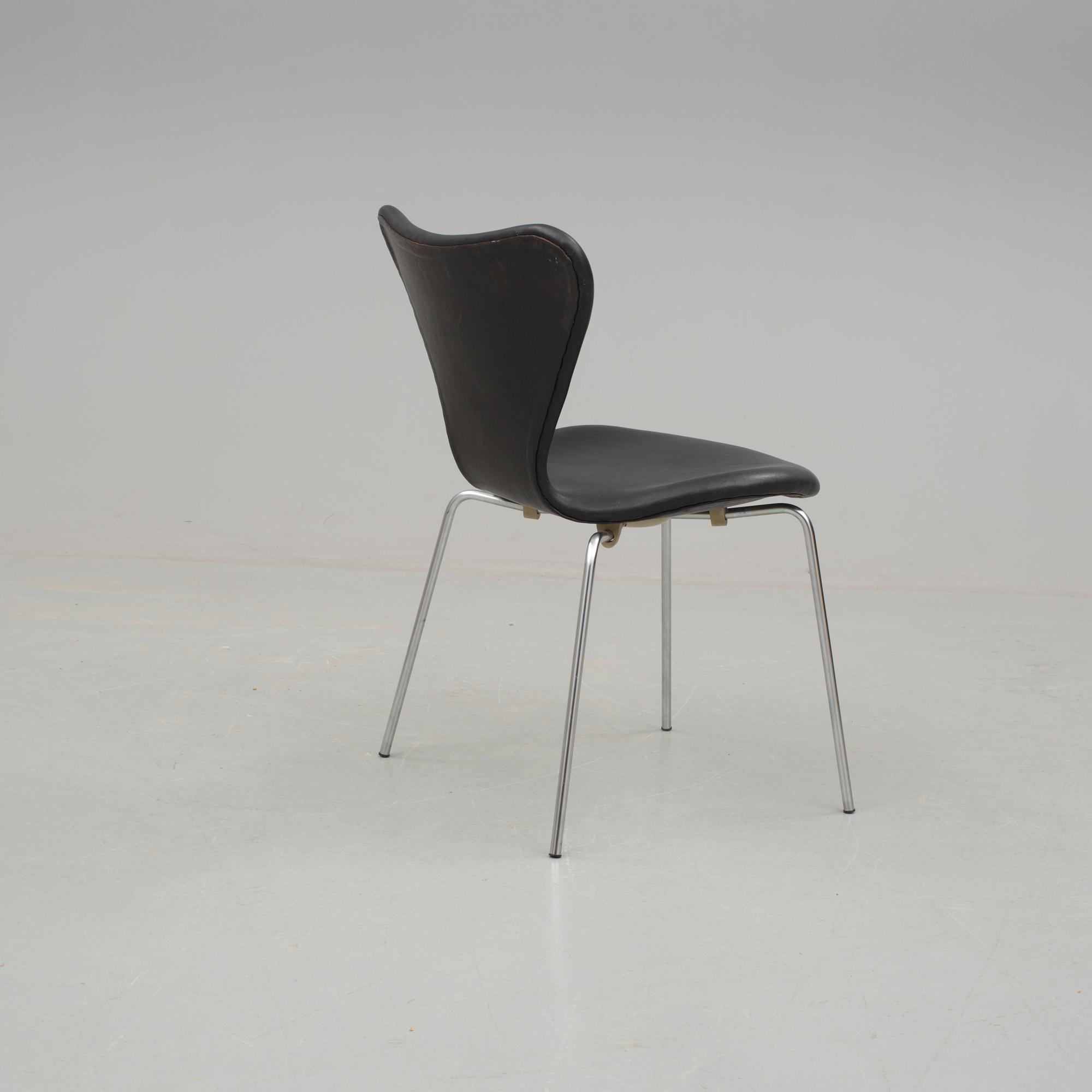 STOL, "Sjuan", Arne Jacobsen, Fritz Hansen, 1971.