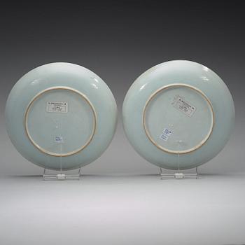 A pair of Dutch armorial dishes with the arms of Rehden, Qing dynasty, Qianlong (1736-95).