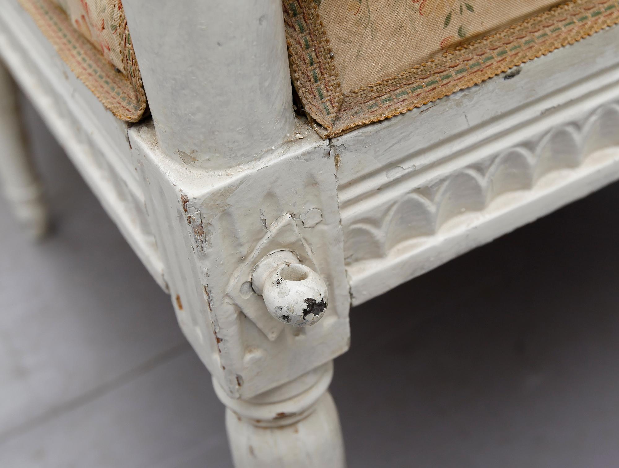 SOFFA, sengustaviansk, omkring år 1800.