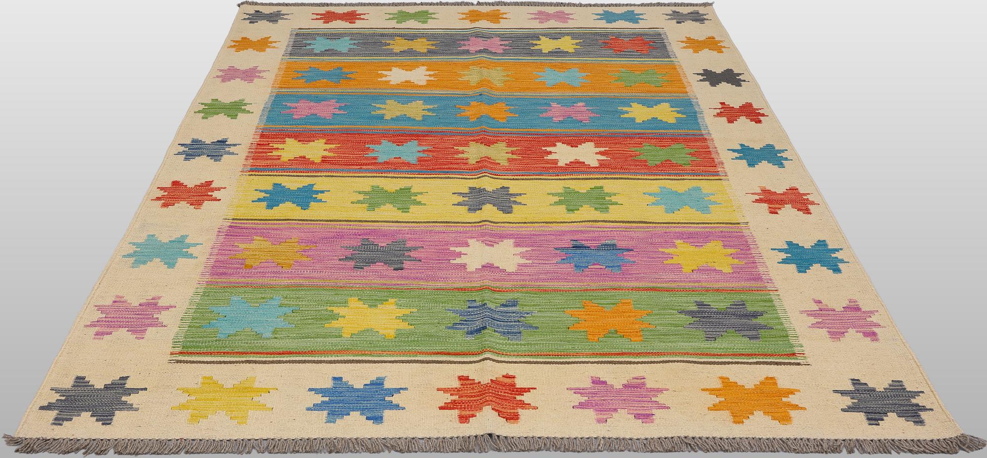 A Kilim rug, approx. 251 x 175 cm.