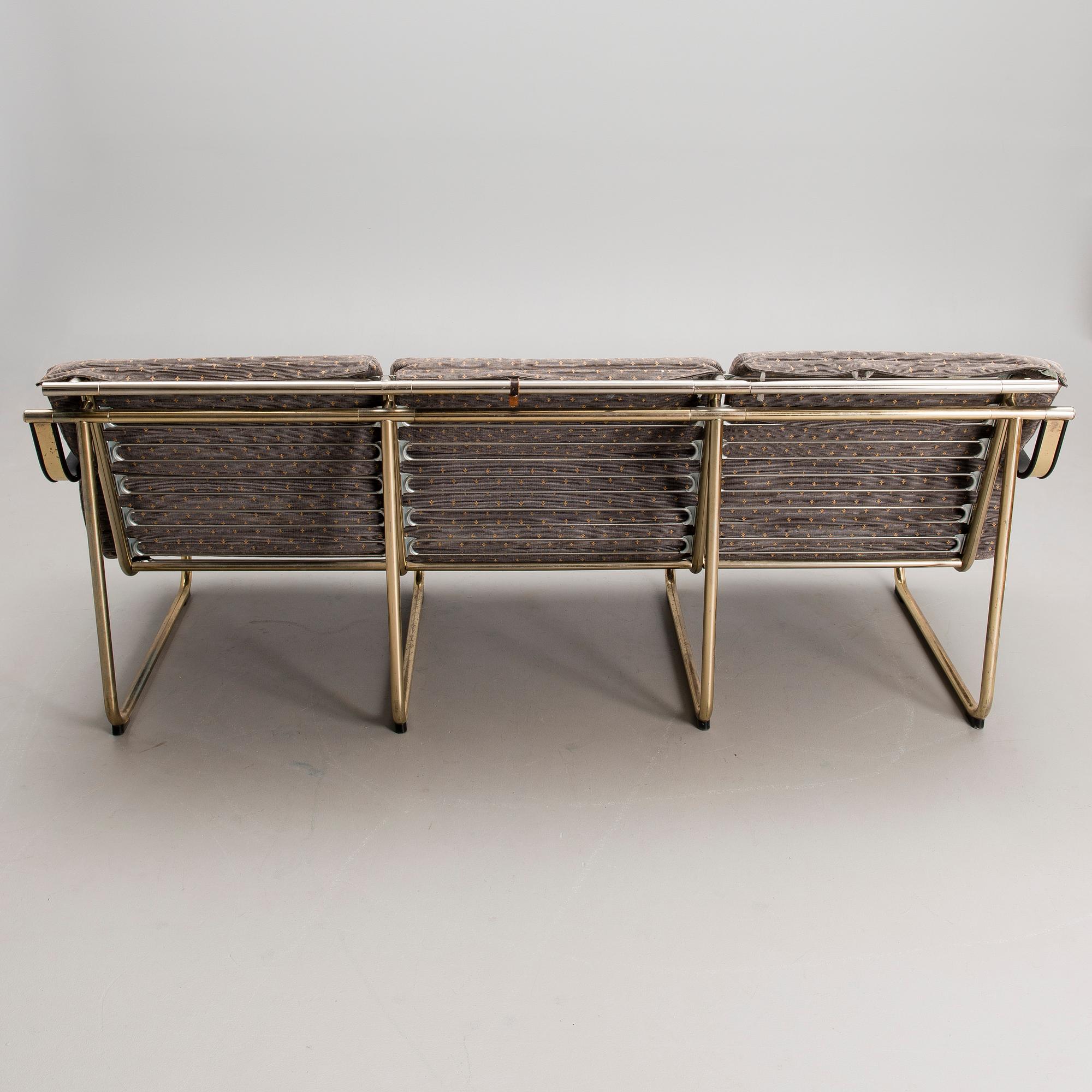 A sofa  "Remmi", Avarte 1980s.