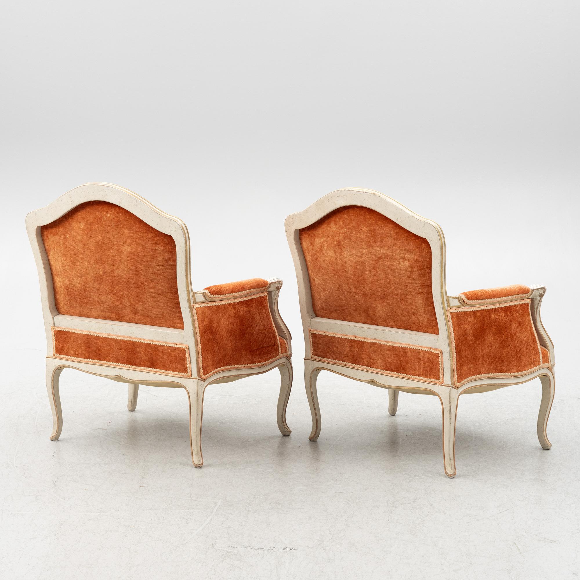 A pair of bergeres, Louis XV style 20th century.