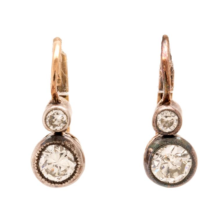 Earrings, a pair of 14K gold with round old-cut diamonds.