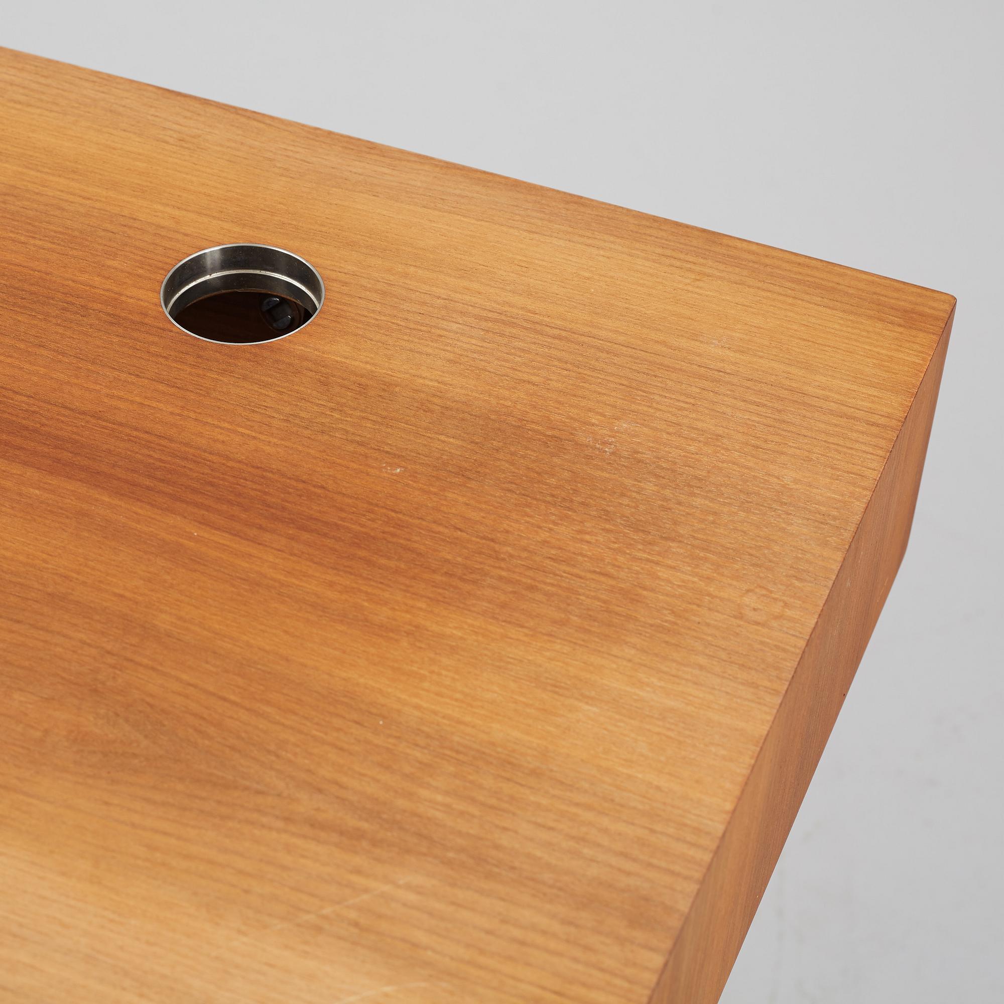 Nissen & Gehl, an "AK 1340" desk, Aksel Kjersgaard & Naver collection, Denmark,