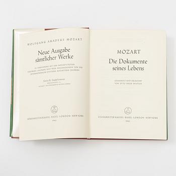 Books, 81 vol. Wolfgang Amadeus Mozart. "Neue Ausgabe sämtlicher Werke", (more published).