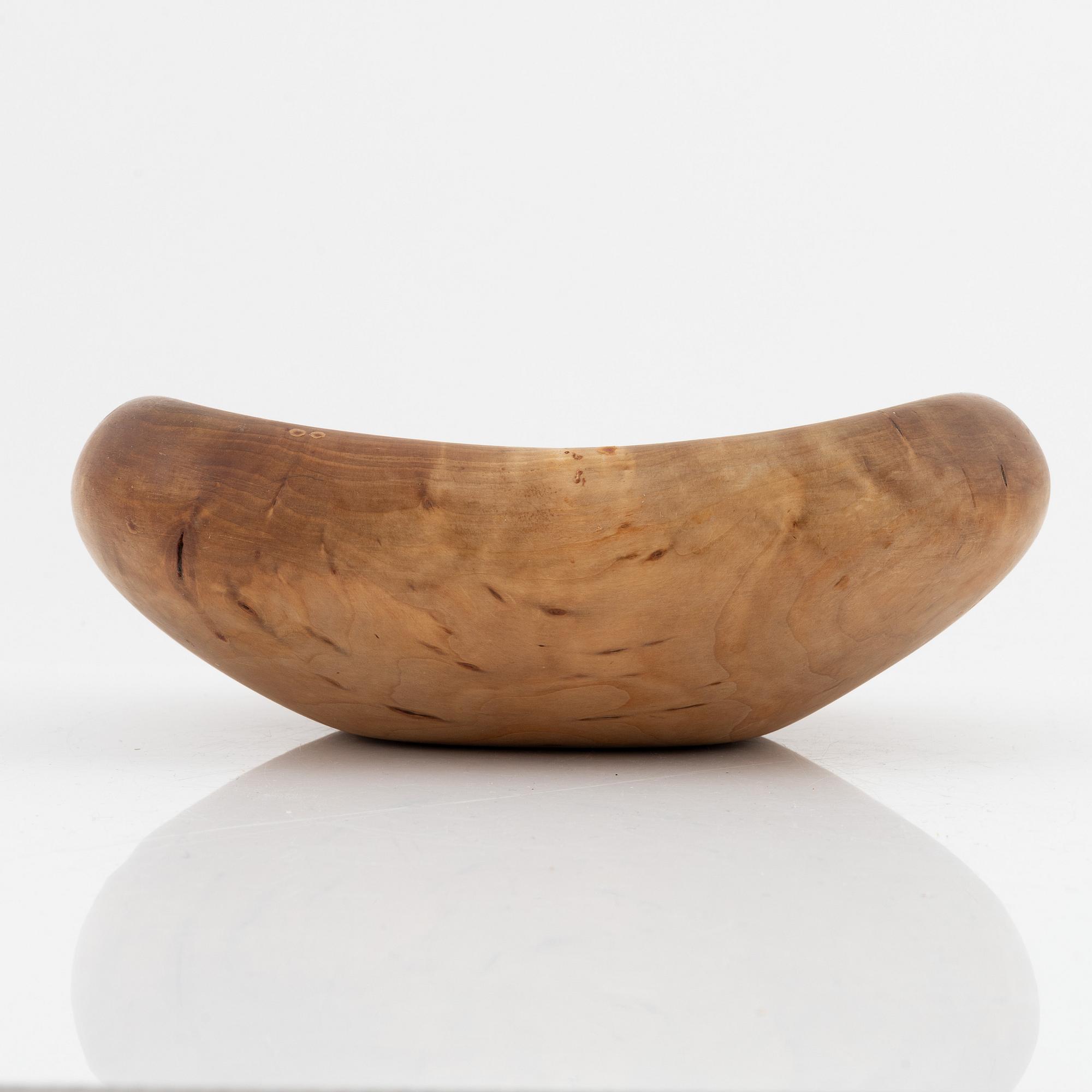A birch bowl, signed PS, end of the 20th Century.