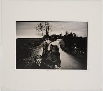 Anton Corbijn, "22:U2", 1982-2003.