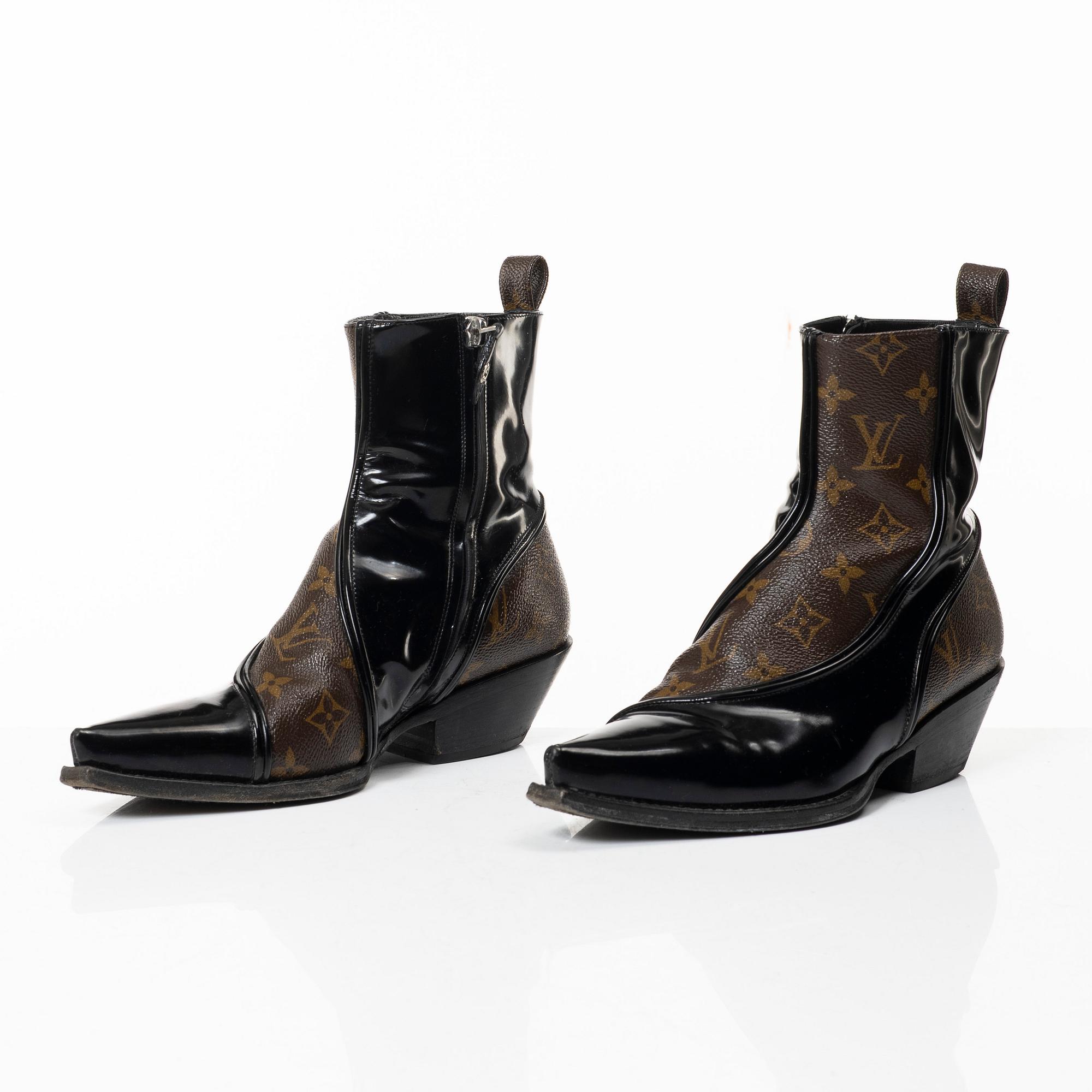 Louis Vuitton, boots, size 37.