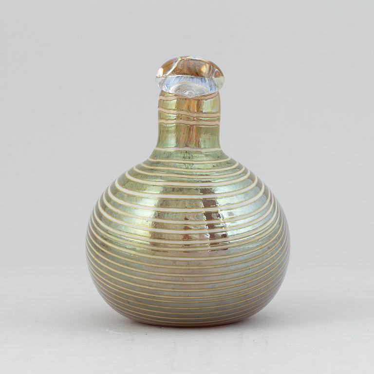 Oiva Toikka, a glass bird, signed, Nuutajärvi.