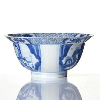 A blue and white 'figural' bowl, Qing dynasty, Kangxi (1662-1722).