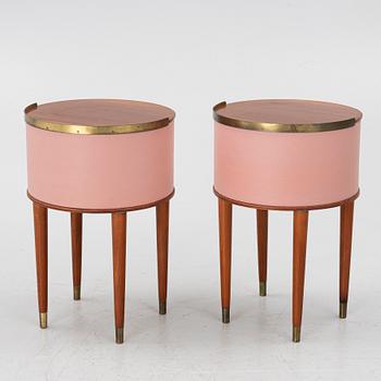A pair of bedside tables, a pair, Halvdan Petterssons Möbelfabrik, Tibro, mid-20th century.